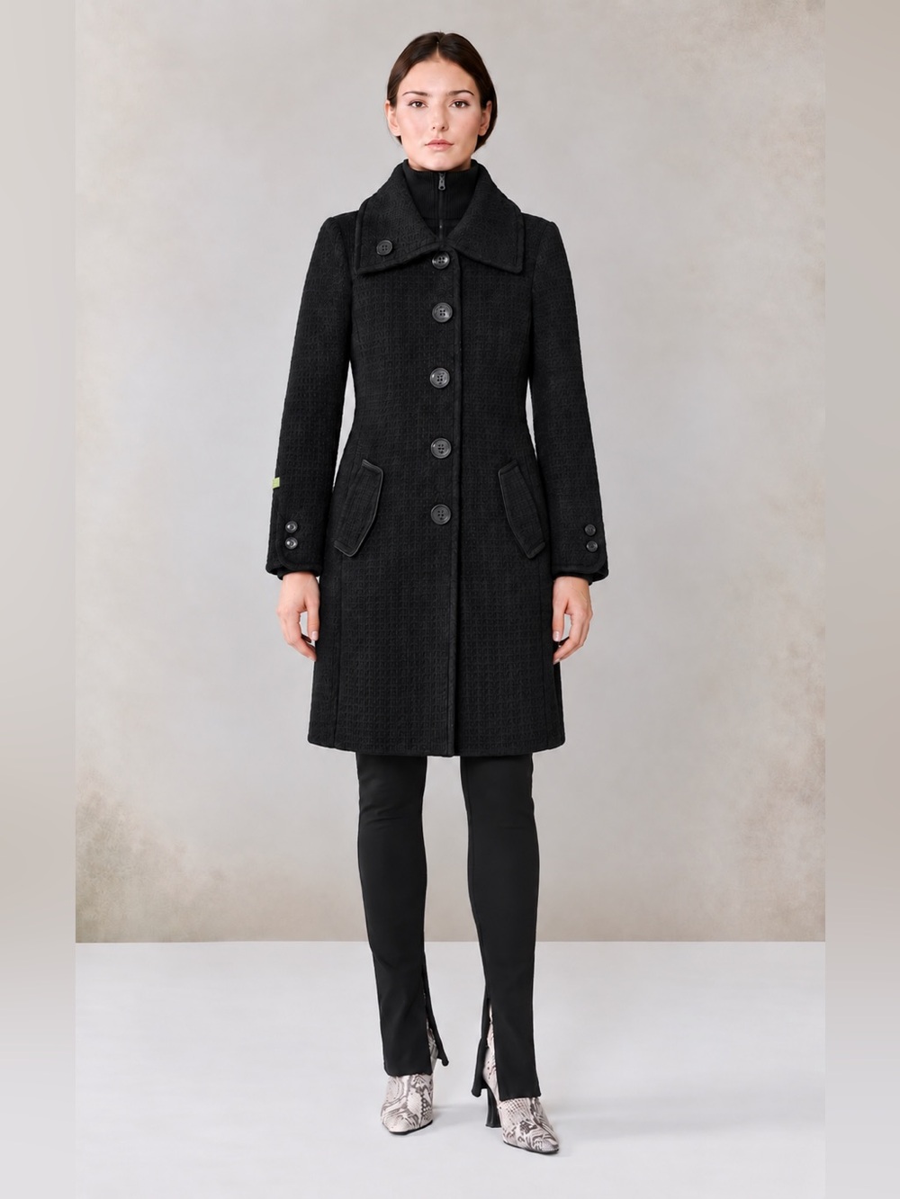 SOIA & KYO - Black Wool Coat | Y2K - Sculpted Collar  - Minimalist Chic